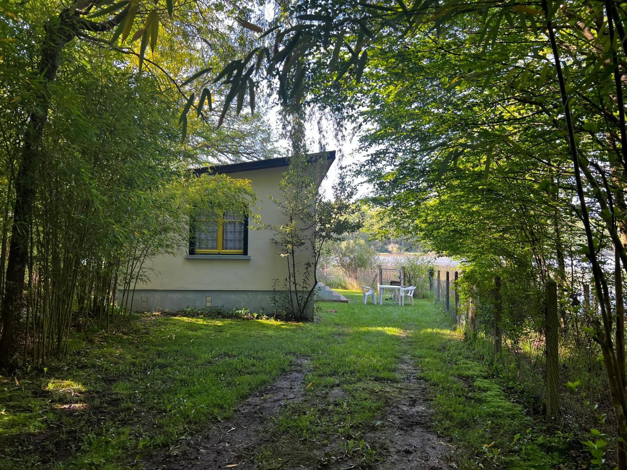 Chalet Au Bord De L'Etang 4 Pers Les Boulmiers Exterior photo